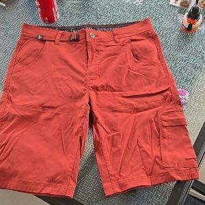 Red Cargo Shorts PrAna Mens Medium Shorts.